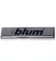 Заглушка на плечо петли правая штампованная с лого Blum никель Заглушка на плечо петли правая штампованная с лого Blum никель